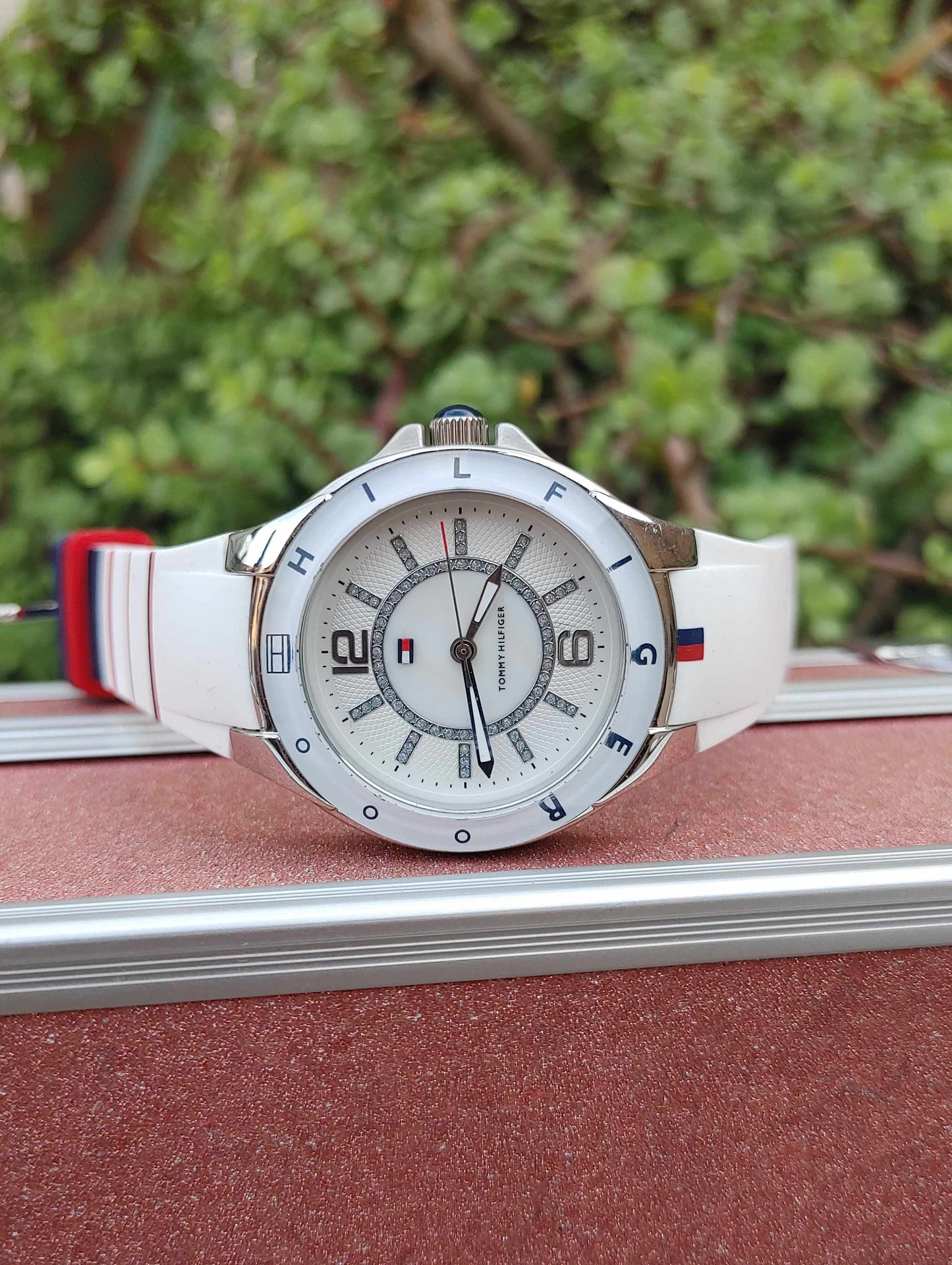 Tommy Hilfiger Watch for women in Rubber Strap Premium Quality