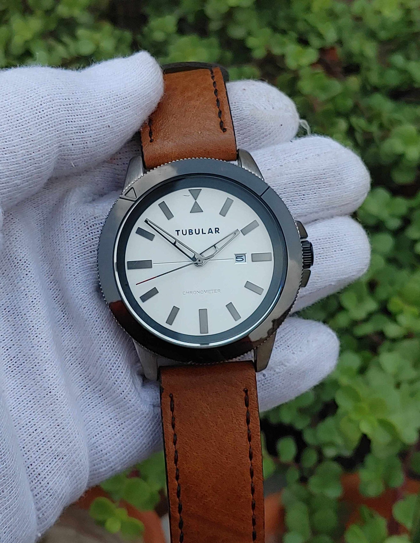 Tubular brown Leather Strap Watch for men