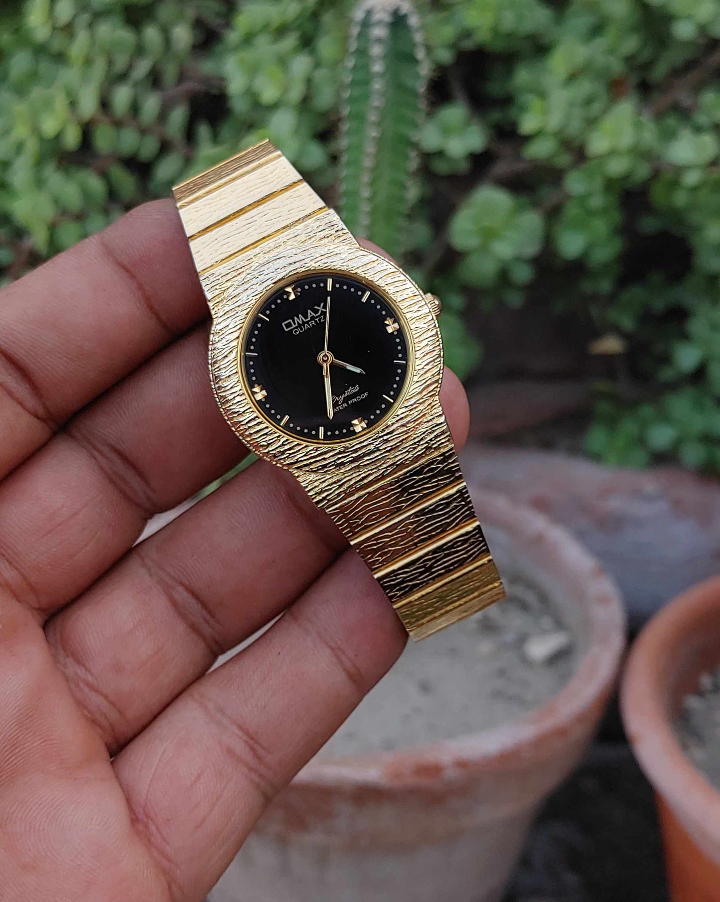 Omax Gold Plated Vintage Beautiful 90s Wrist Watch For Men