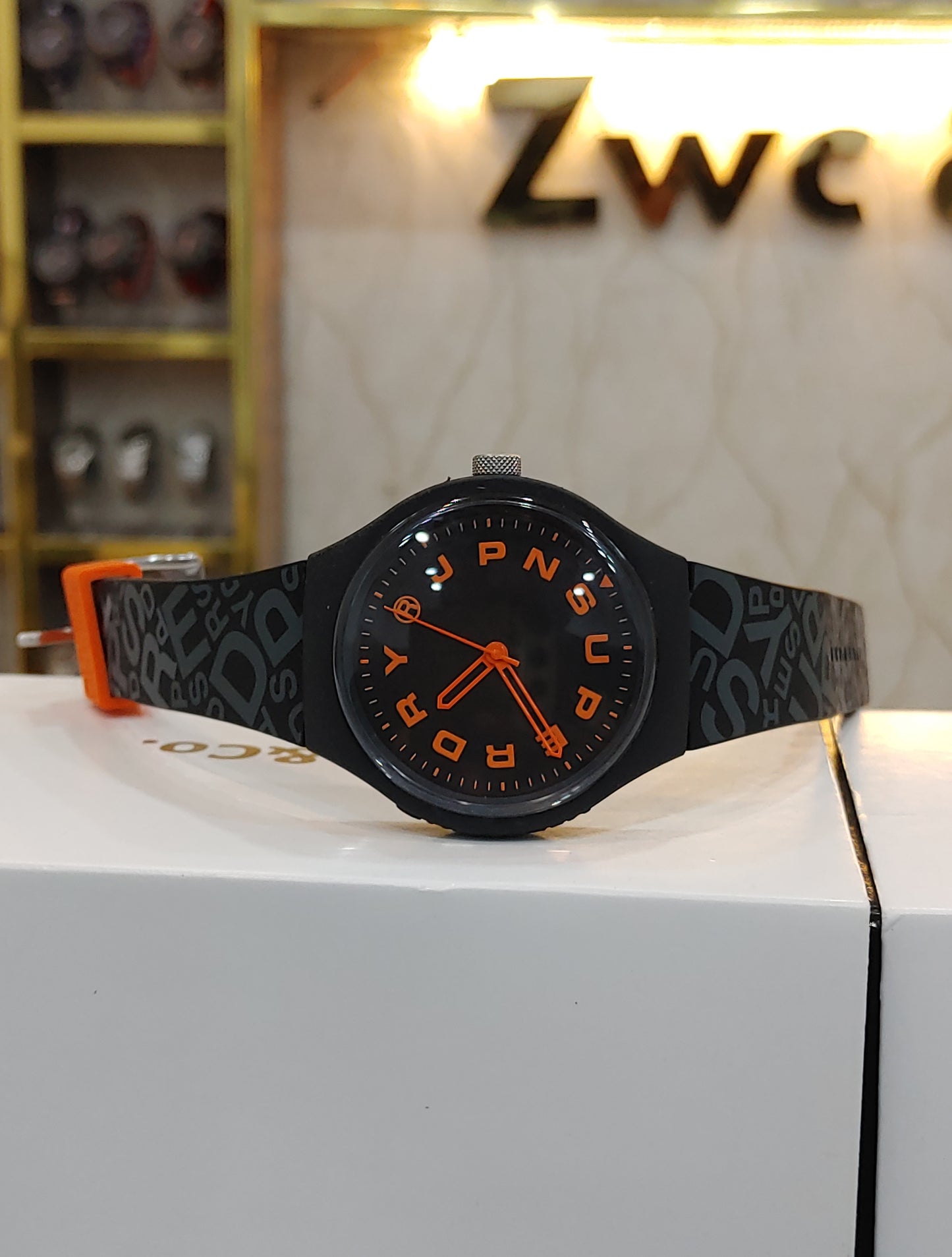 Super Dry Watch For Men Rubber Premium Straps