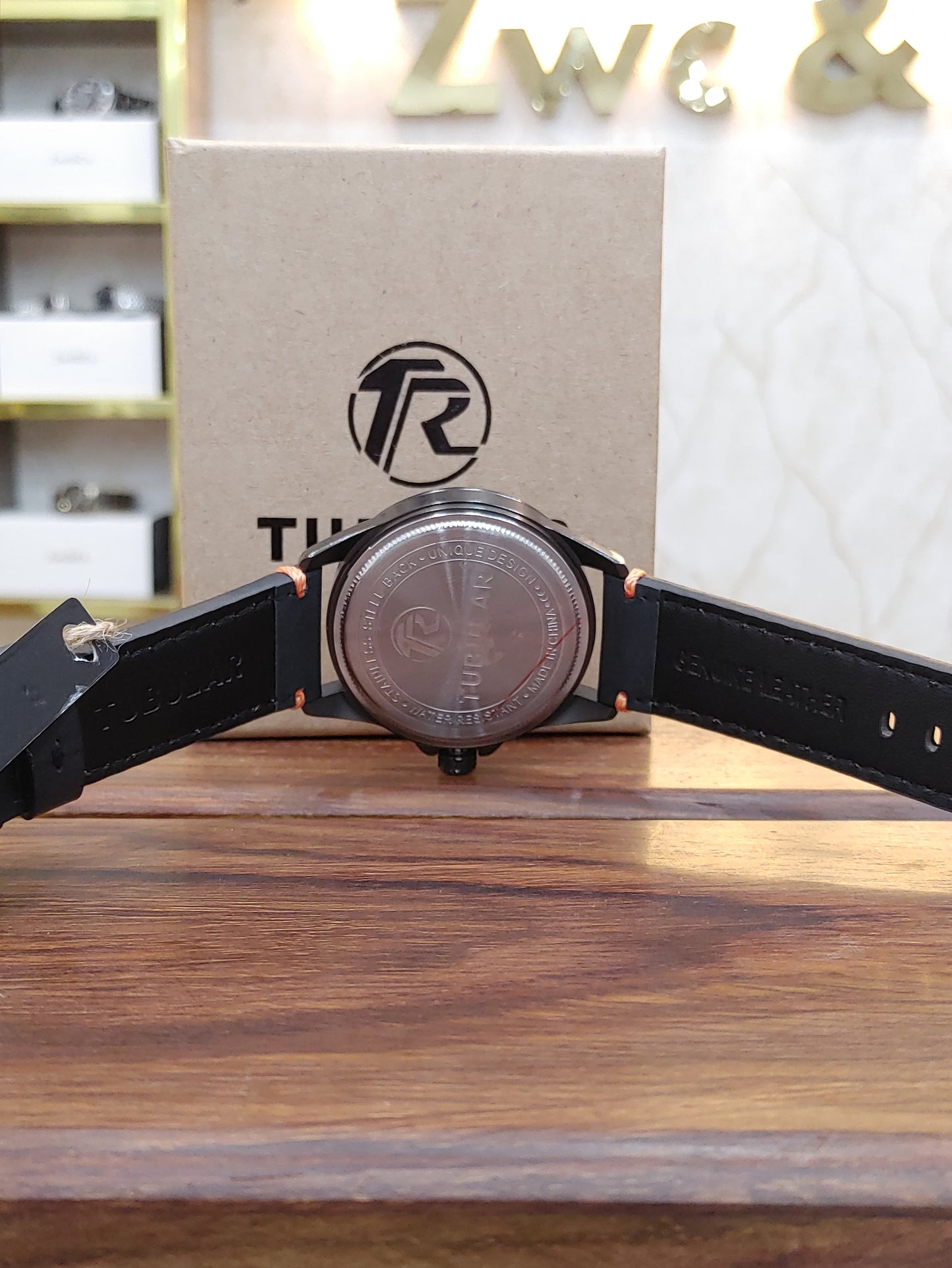 Tubular Wrist Watch For Men