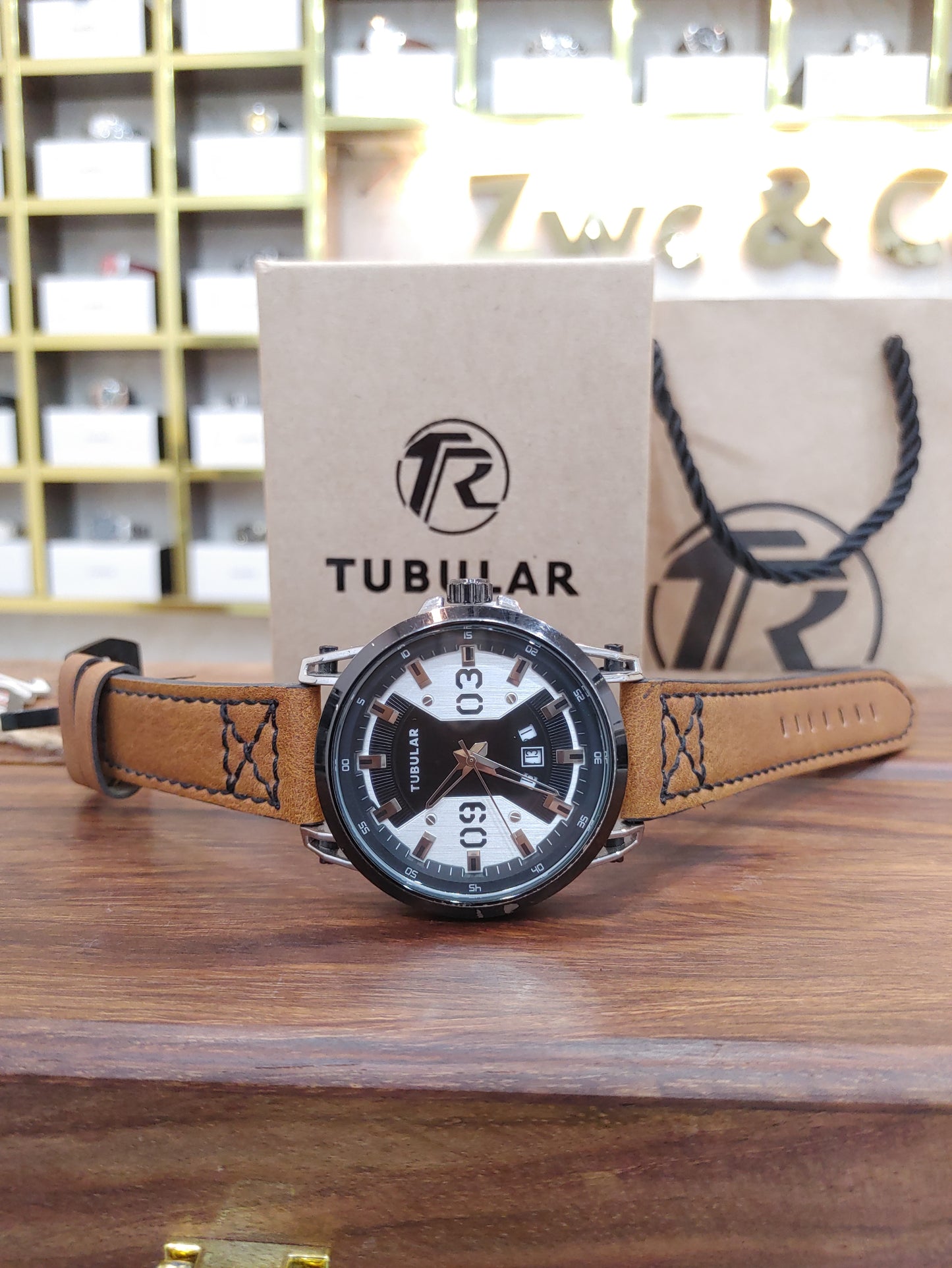 Tubular Wrist Watch For Men