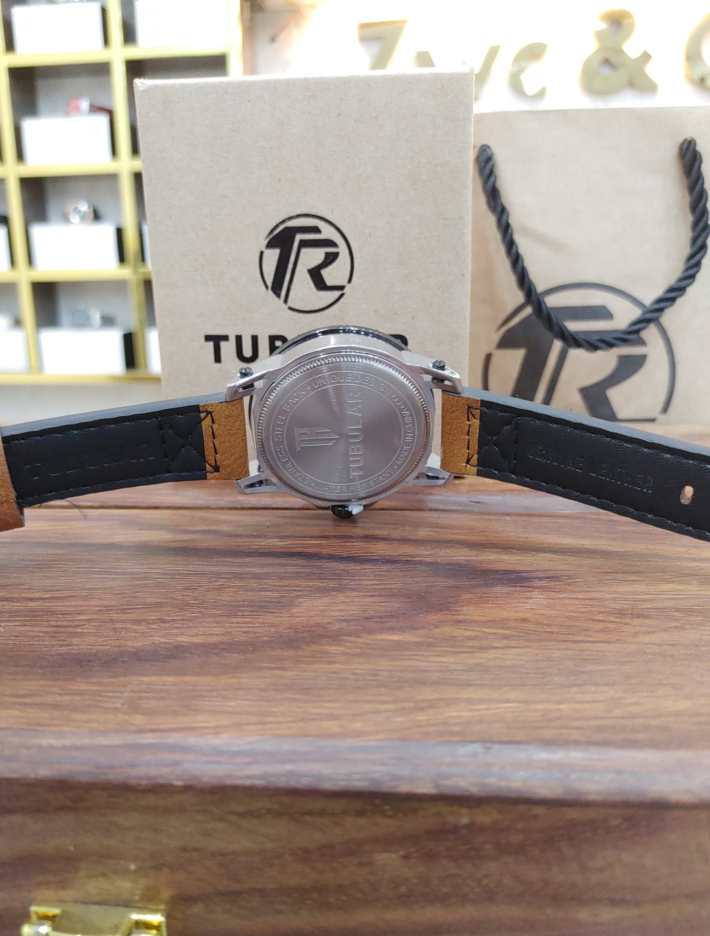 Tubular Wrist Watch For Men